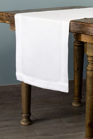 Specialty Verve Pearl table runner
